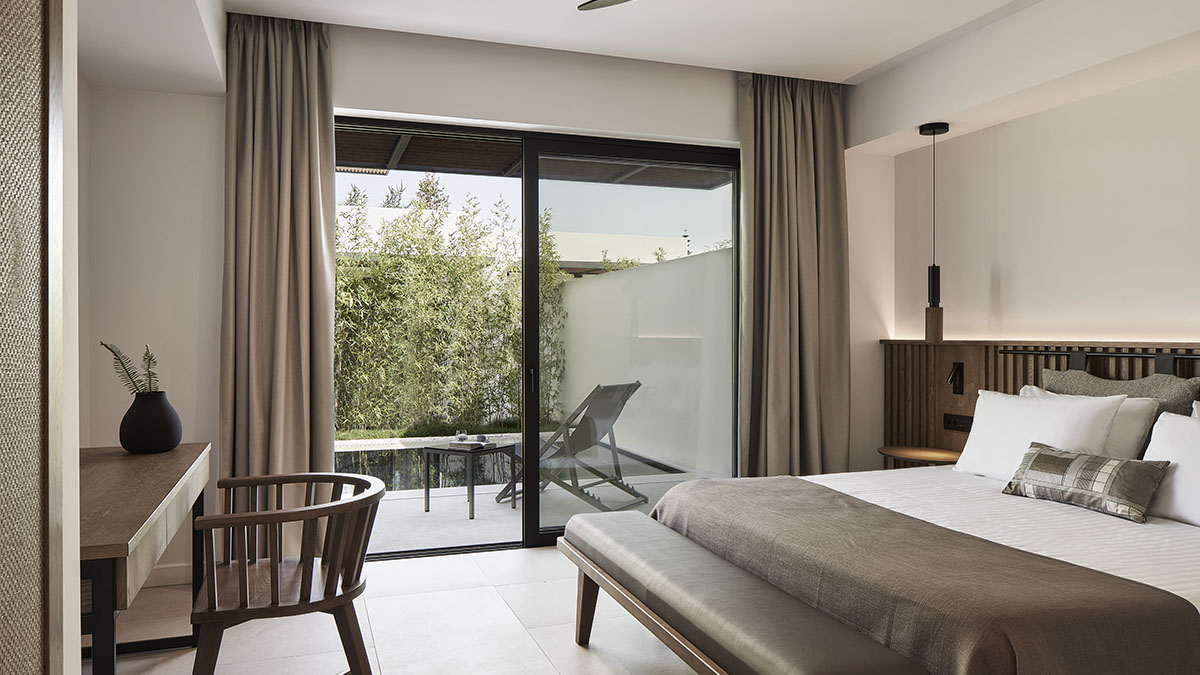 Junior Suite with Pool